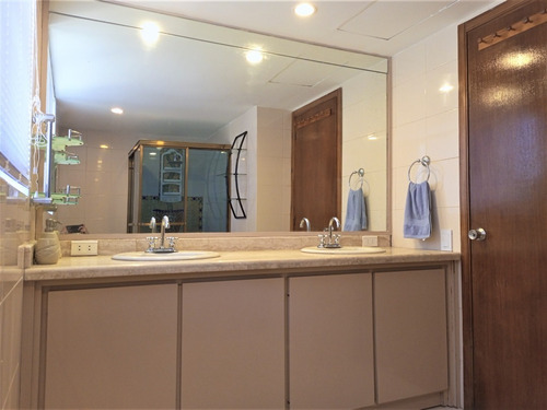 Imagen 11 de 19 de Comodo Apartamento En Pampatar, En Alquiler