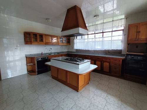 Casa En Venta En Valle Escondio