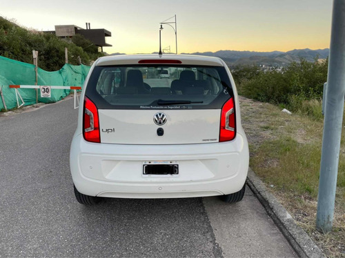 Volkswagen Up! 2015 1.0 High Up! 75cv 3 P