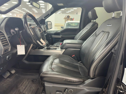 Ford F-150 Platinum 4WD AT