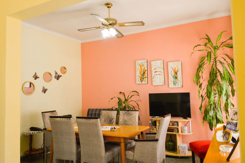Vende Zona Ctro. Casa 3 Dorm. Apto Desarrollo