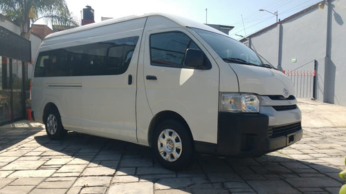 Imagen 2 de 12 de Toyota Hiace Con Conversion Modelo 2019