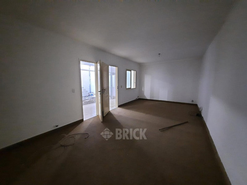 (venta En Block) Local Y 3 Deptos En Carlos Calvo Al 1100 - 534 M2 Cub De Existencia