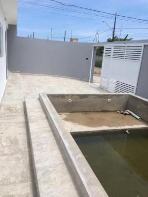 Casa Com Piso Porcelanato E Piscina No Cibratel Em Itanhaém