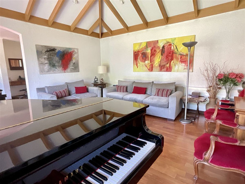 Casa Arriendo/5 D/solo Con Compromiso De Compra/las Condes
