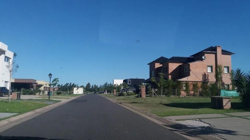 Imagen 4 de 10 de Venta - Terreno - Barrio San Benito - Dique Lujan - Tigre