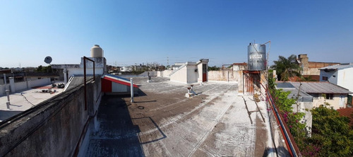 Local De 120 Mts2 + Departamento De 4 Ambientes + 2 Cocheras