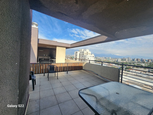 Disponible, Impecable, Con Estacionamiento Y Bd