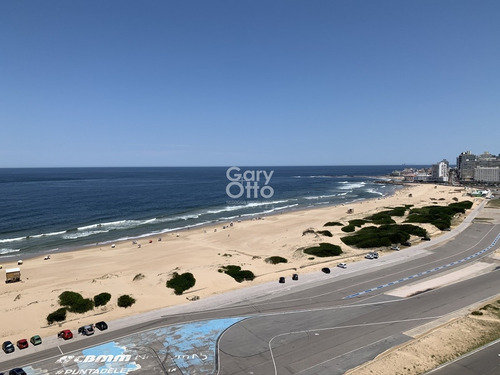Hermoso Apto. En La Brava!!- Ref: 24338