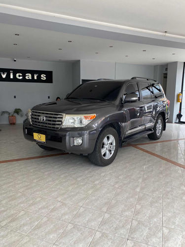 Toyota Land Cruiser 4.5 Imperial Lc200 Diésel