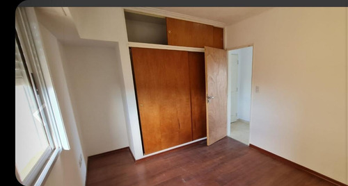 Imagen 4 de 11 de Dos Ambientes En Morón