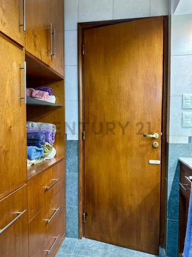 Casa En Venta En Barrio Privado, City Bell