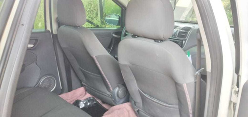 Imagem 4 de 9 de Fiat Grand Siena 2013 1.4 Attractive Flex 4p