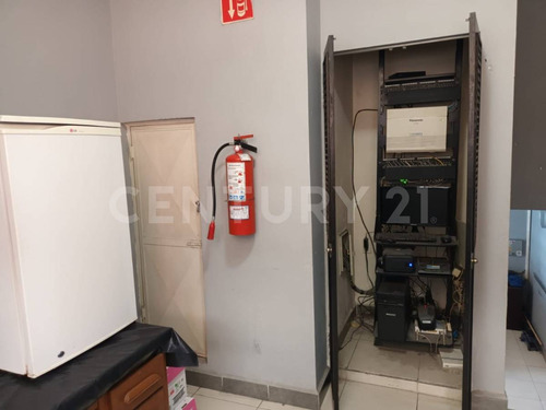 Oficina En Venta En Col. Mitras Centro En Monterrey