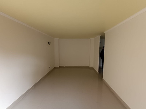 60m2, Remodelado 2d+2b, A Dos Cuadras Metro Repubublica