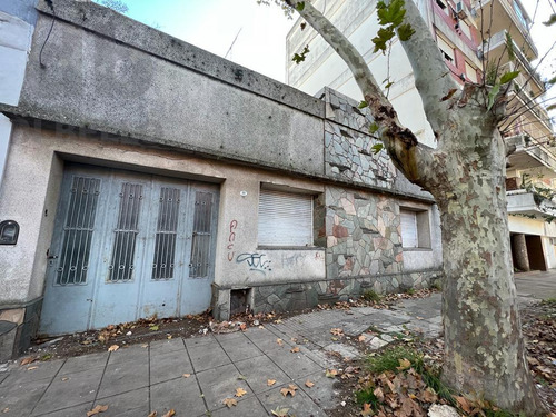 Casa En  Centro De Zarate