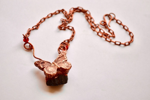 Imagen 3 de 8 de Collar Mariposa Con Turmalina Negra, Cadena De Cobre, Cod1