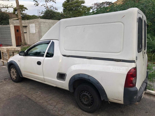 Imagem 4 de 4 de Chevrolet Montana 2004