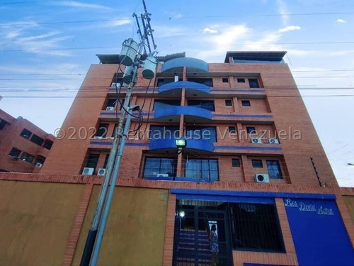 Imagen 1 de 28 de Penthouse En Alquiler Urb San Jacinto, Maracay 23-15365 Hc