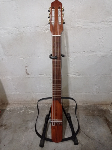 Guitarra, Requinto Electroacustico Silent