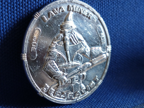 Hasbro 30th Anniversary Star Wars Coin Lava Miner (Usado)
