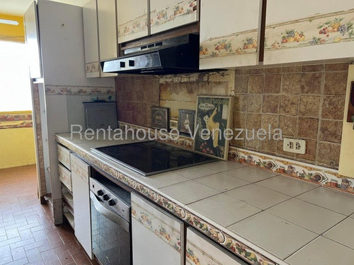 Venta De Practic Apartamento, Mls 25-23990, Ycl.