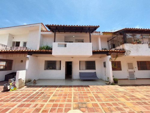 203474 Venta De Townhouse En El Trigal Norte Valencia 