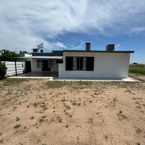 Hermosa Casa Quinta Sobre Ruta 205