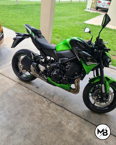 Naked Kawasaki Modelo Z900 2022