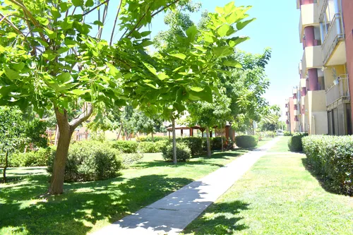 Barrio Las Rosas / Metro Monte Tabor