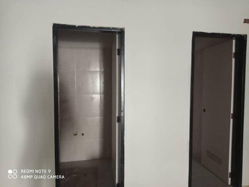 Imagen 9 de 9 de Alquiler De Local Comercial Av. Bolívar 130066