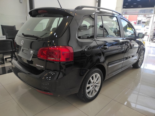 Volkswagen Suran Highline Cuero Automatica Con Gnc 2012