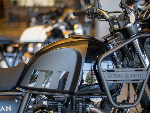 Imagen 8 de 25 de Royal Enfield Himalayan Granite Black