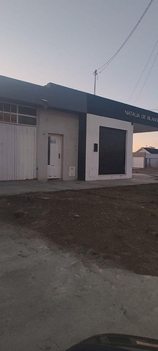 Venta Local En Esquina, Caleta Olivia