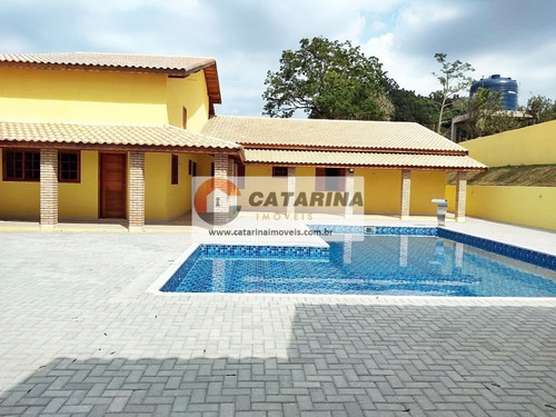 Imagem 1 de 6 de Belíssima Casa De Campo Nova Ao Lado Do Condomínio