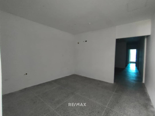 Imagen 8 de 10 de Venta. Edificio. San Cristóbal