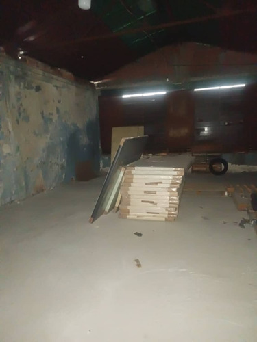 Venta Local Comercial El Silencio Frente Al Blq 6 Wsuarez