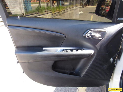 Imagen 10 de 25 de Dodge Journey 2.4 Sxt