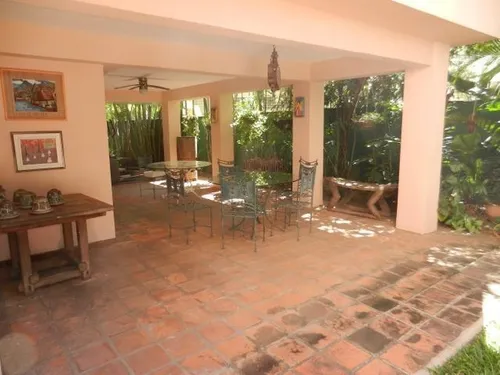 Casa En Venta 23-9533 En Chuao