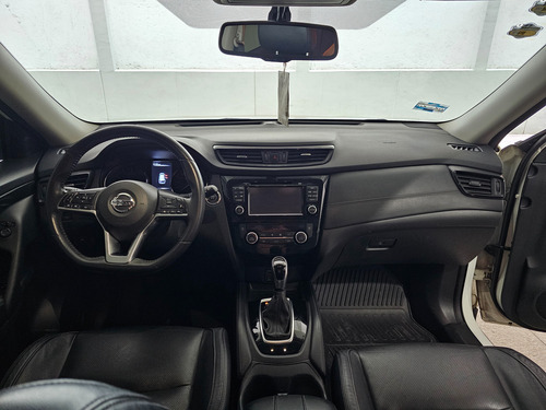 Nissan X-Trail 2.5 Exclusive 3 Row Cvt
