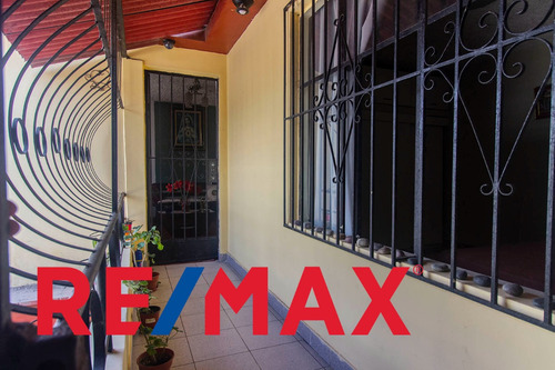 Se Vende Departamento Duplex En San Juan De Miraflores