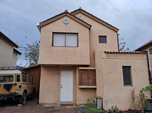 Hermosa Casa Ubicada En Condominio Cerrado