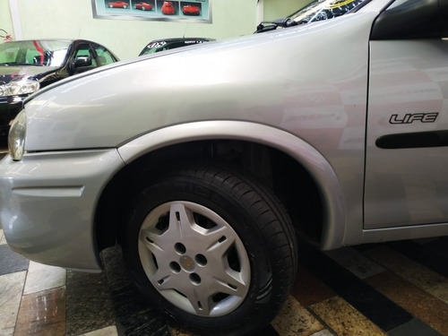 Chevrolet Corsa Classic 1.0 Life Flex Power 4p