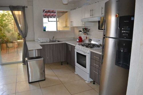 Imagen 8 de 21 de Casa En Renta O Venta En Los Olivos