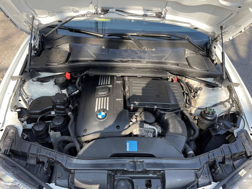 Imagen 9 de 13 de Bmw Serie 1 2010 2.5 135i Coupe Sportive 306cv