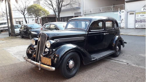 Plymouth 1936 Sedan