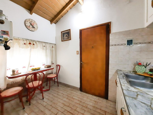 Imagen 5 de 21 de Venta Casa 3 Amb 300 M2 Patio Valentin Alsina Lanus