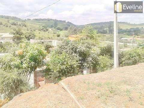 Chácara A Venda Em Jacareí De 3 Dormitórios Sendo 1 Suíte. - V301