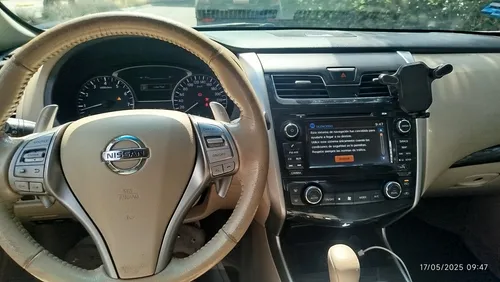 Nissan Altima 3.5 Exclusive V6 Piel Cvt