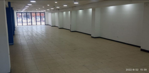 Imagen 9 de 16 de Edificio Centro Empresarial Teramo , Av. Ppal. Lechería, Sector El Peñonal, Lechería - Edo Anzoátegui.